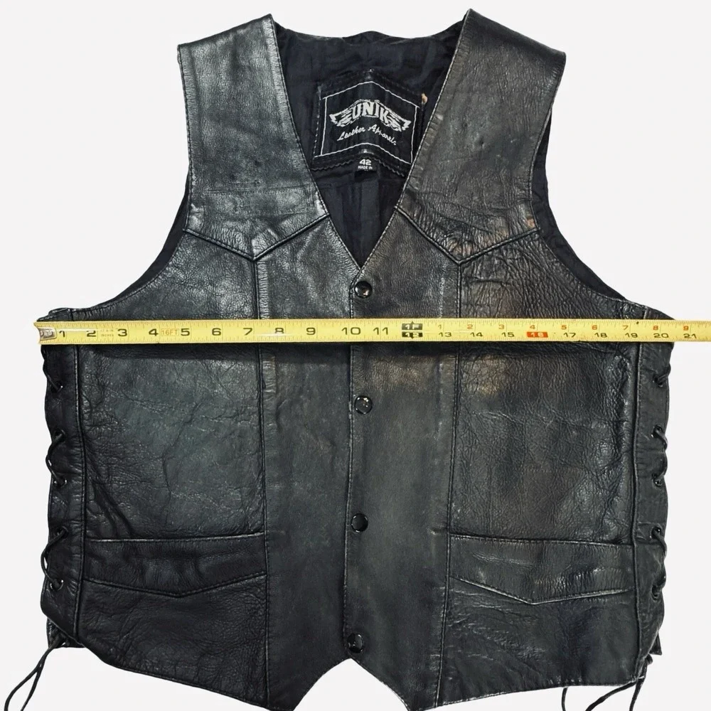 UNIK Leather Motorcycle Vest Men Sz 42 Snaps Lace-Up Sides Pockets Biker‎